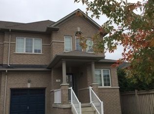 75 Lewis Honey Dr, Aurora, ON L4G0J3