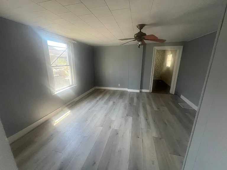 23 Pine St — Photo 8