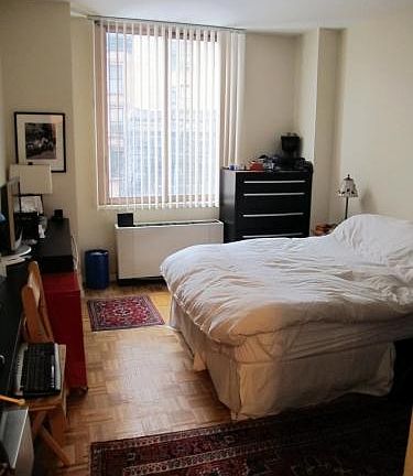 3rd image of 101 W 79th St APT 3B