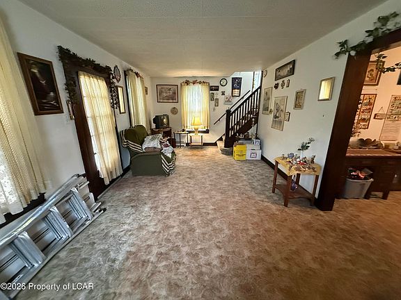 4th image of 26 Sachse Ave