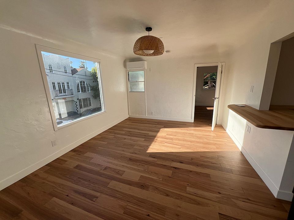1st image of 1134 N Coronado St #1/2