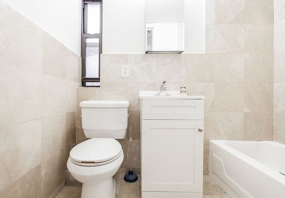 1st image of 170 Thompson St #88