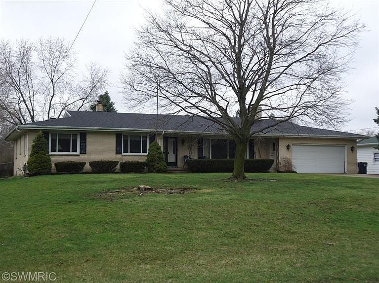 1st image of 943 Rosalie Ave NW