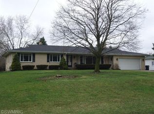943 Rosalie Ave NW, Grand Rapids, MI 49504