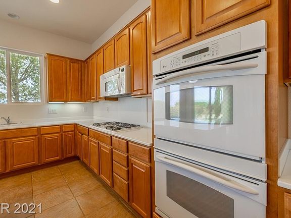 3rd image of 2278 Fayetteville Ave