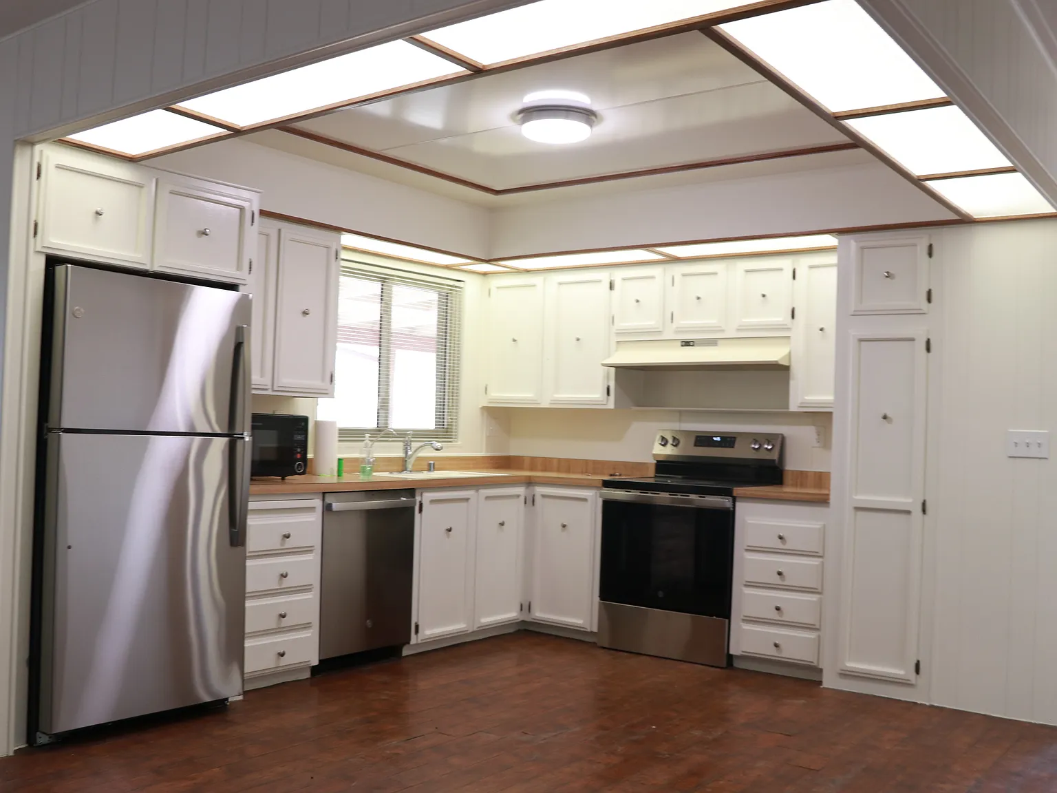 2 bed, 1850 sqft, $2,500 — Photo 4