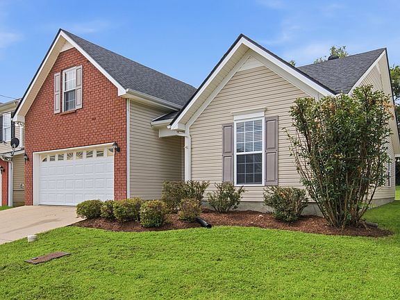 4th image of 8816 Cressent Glen Ct