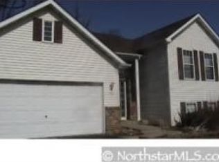 7134 46th St N, Oakdale, MN 55128
