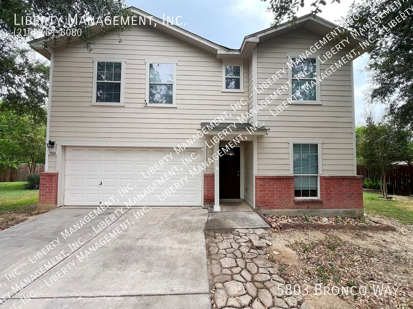4 Bed, 2.5 Bath Home on a Cul-de-sac and Greenbelt — Photo 1