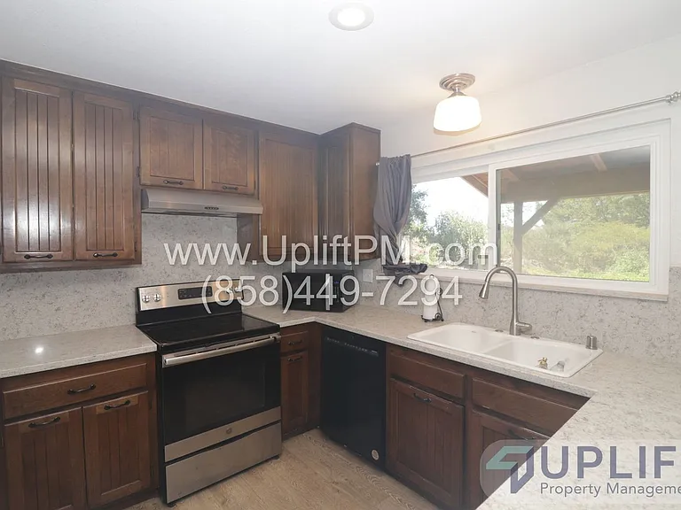 15436 Las Manzanitas Rd — Photo 21