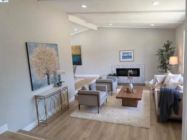2782 Canyon Creek Dr, San Ramon, CA 94583