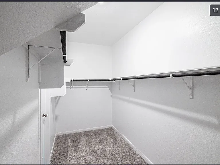 104 Greenthread Dr — Photo 17