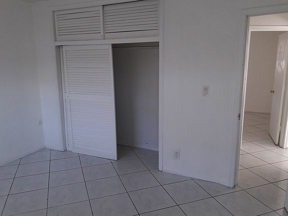 4th image of 1221 NW 19th Ct #1