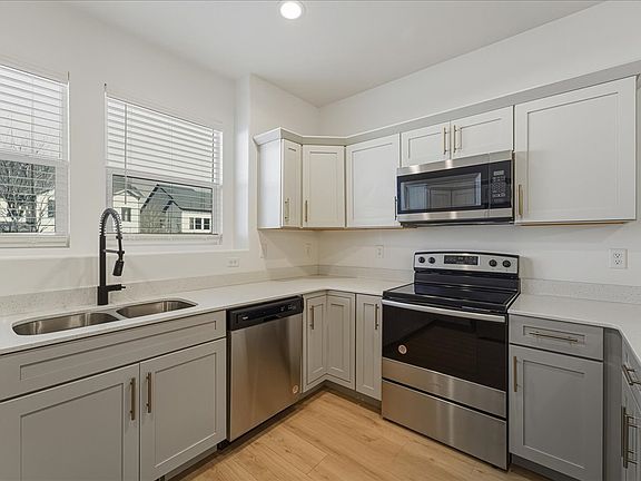 4th image of 4543 W Watchmen Way S