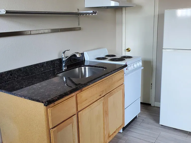 5113 Lindsay St #3 — Photo 2