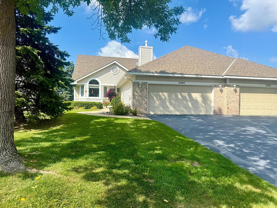 1st image of 19782 Waterford Ct