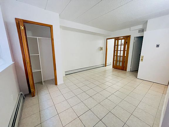 3rd image of 14726 Roosevelt Ave APT C3