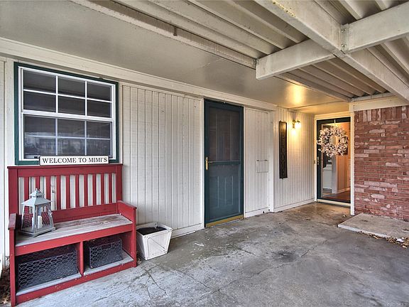 2nd image of 206 N Davis Ave