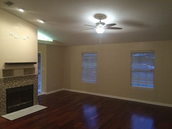 4th image of 2079 Silverado Ct