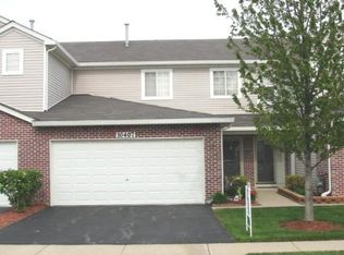 16407 Club Ct, Crest Hill, IL 60403