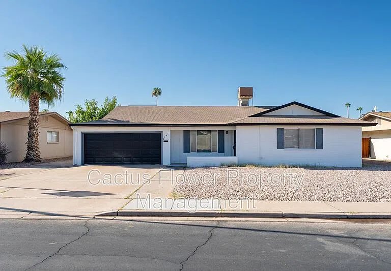 2147 W Edgewood Ave — Photo 1