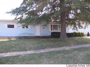 214 N Walnut, Versailles, IL 62378