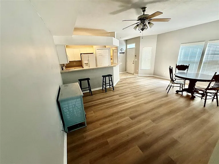 4945 NW 1st Pl — Photo 3