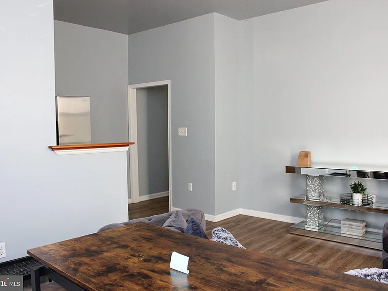 2400 Duncan St #1 — Photo 5