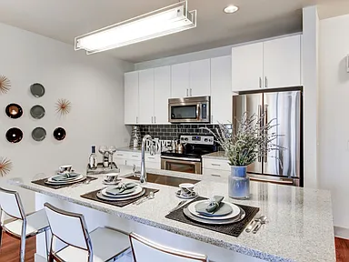 Virtual tour of Griffis at Fiddler's Green's Classic Model