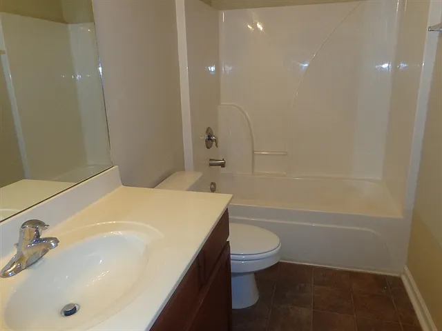 4009 Locerbie Cir — Photo 10