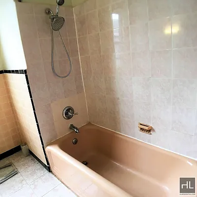 Rented by Highline Residential | media 18