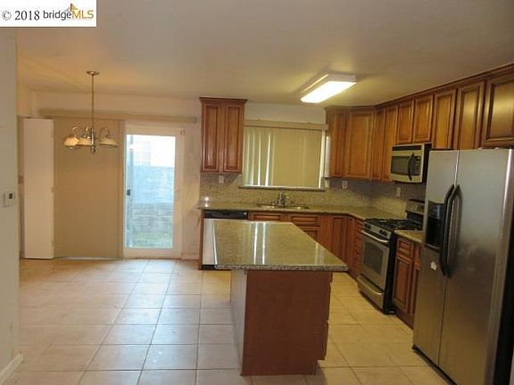 2nd image of 2493 Manchester Ave