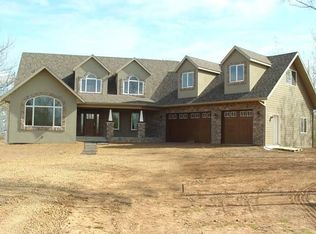 5027 Red Cedar Dr, Hermantown, MN 55811