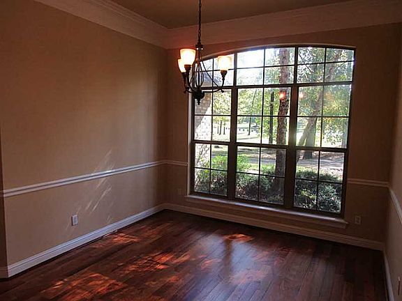 5th image of 5662 Woodhaven Dr