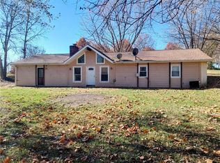 7861 SE Freeway Farms Dr, Holt, MO 64048