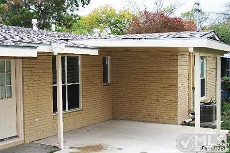 4th image of 554 Radiance Ave
