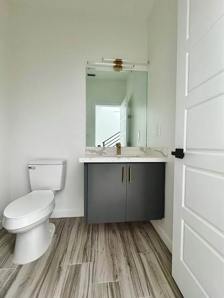3 bed, 2.5 bath, 1700 sqft, $1,750 — Photo 4