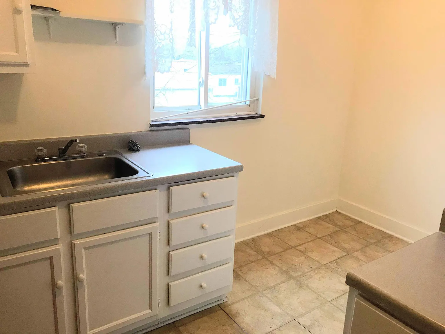 1 bed, 500 sqft, $850 — Photo 3