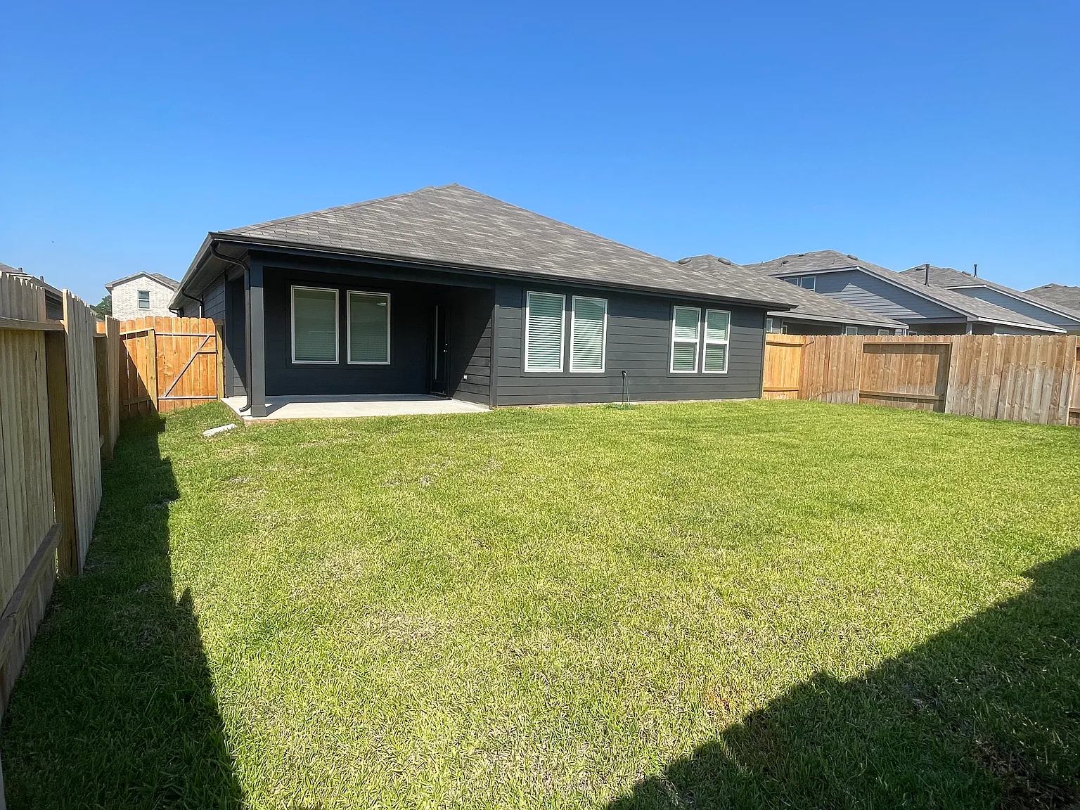 4 bed, 1748 sqft, $2,150 — Photo 2
