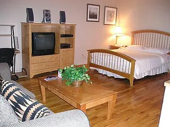 Rented by KVNY Soho