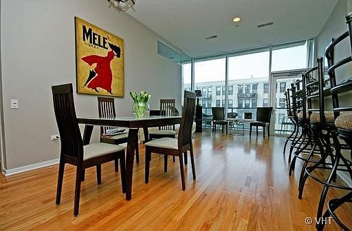 5th image of 500 W Superior St Unit 701