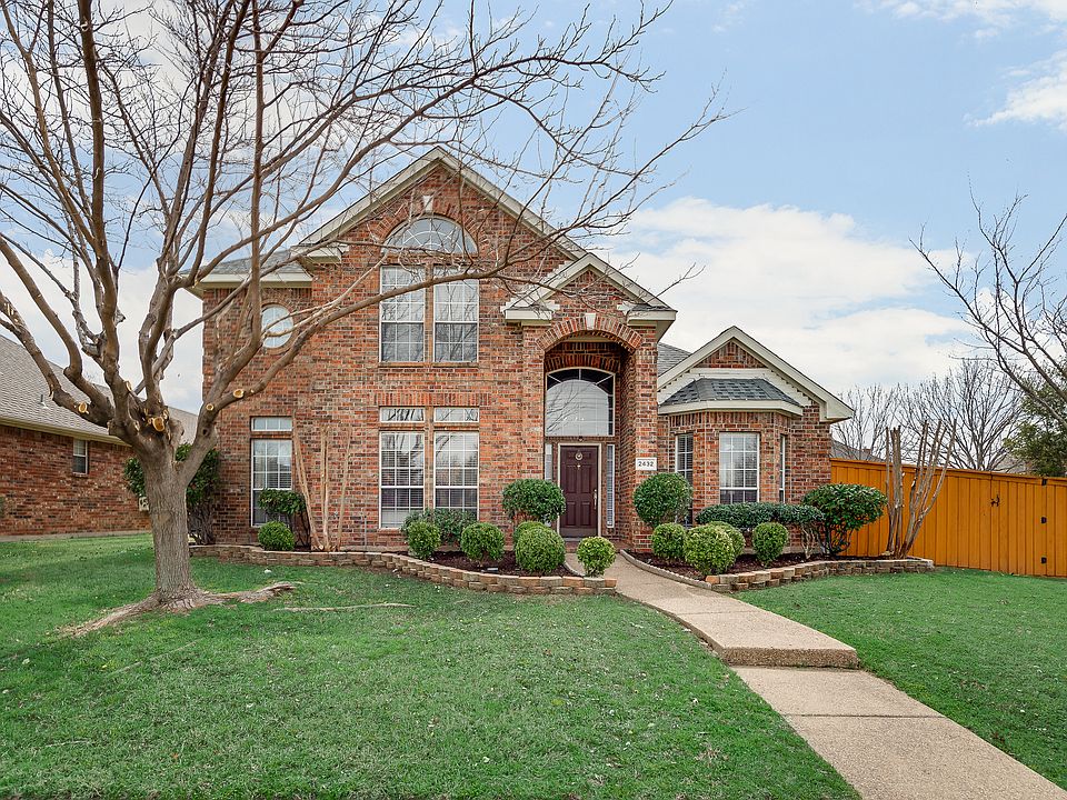 1st image of 2432 Greenwich Dr