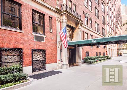 2nd image of 320 E 72nd St APT 3B