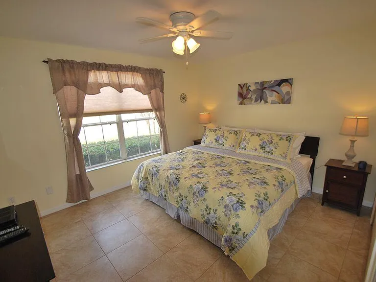217 Robin Rd — Photo 12