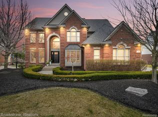15732 Crystal Downs Dr E, Northville, MI 48168
