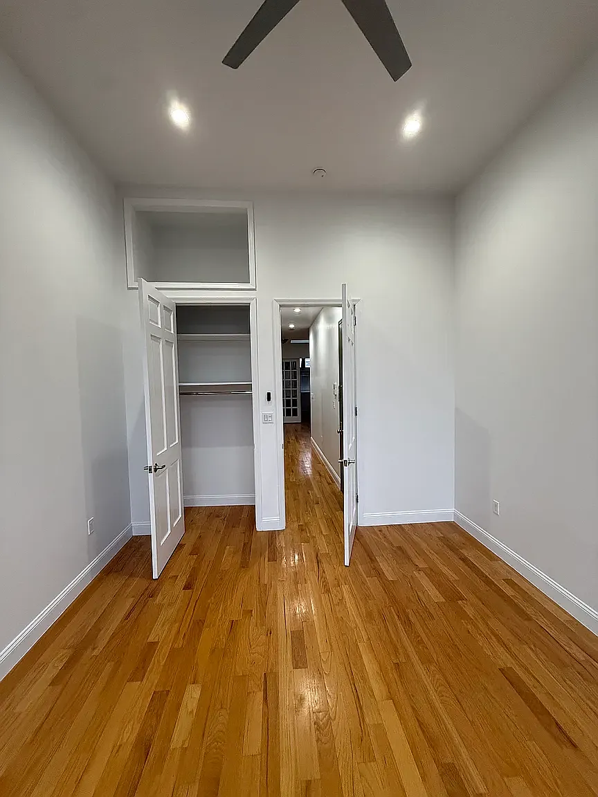 265 Melrose Street — Photo 4