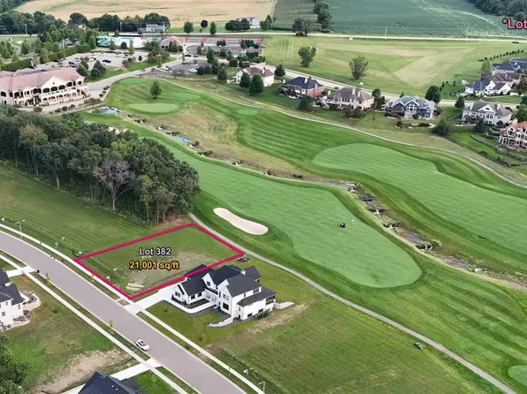 L382 Interlachen Ave, Oregon, WI 53575