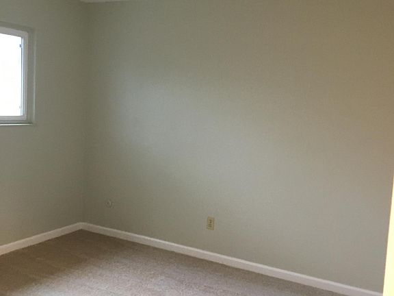4th image of 528 California Ave APT 2