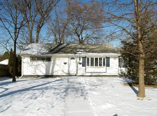 3 Cypress Ln, Poughkeepsie, NY