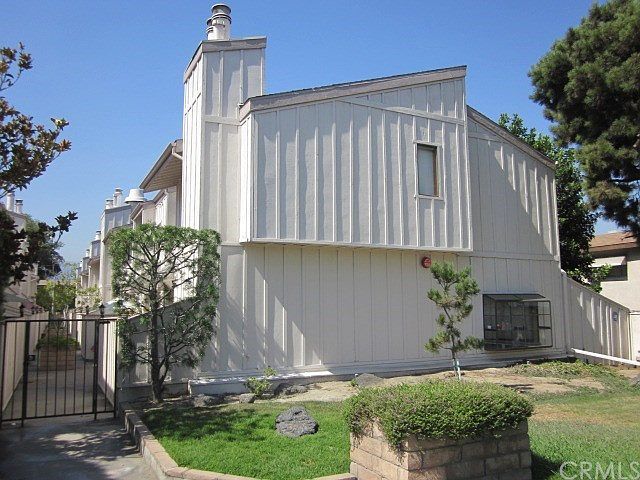 1st image of 511 E Live Oak Ave Unit 2